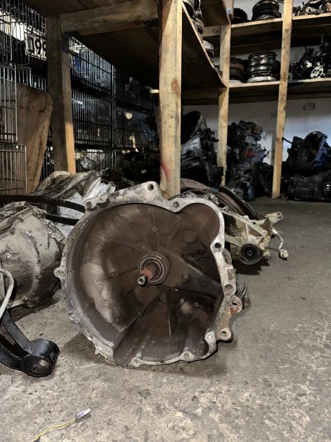 КПП+раздатка Hyundai Galloper,Mitsubishi Pajero 1,2,L200,L400 2.5 TD