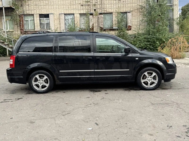 Крайслер мінівен — фото 3