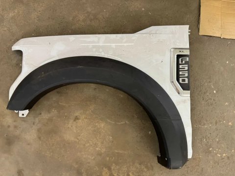 Крило переднє ліве праве з накладкою арки Ford F550 Super Duty 2020 2021 2022