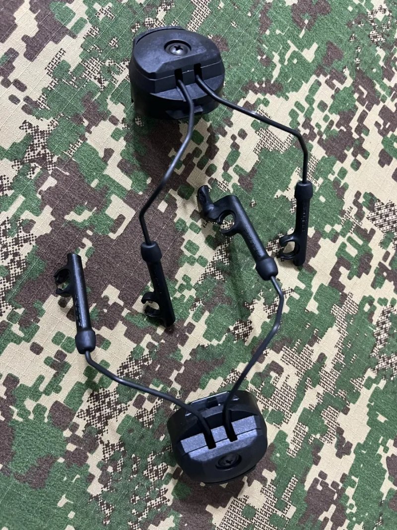 Кріплення ARC Адаптер 3M Peltor P3ADG47-F SV/2 для рейок ARC моделi ComTac VIII — фото 4
