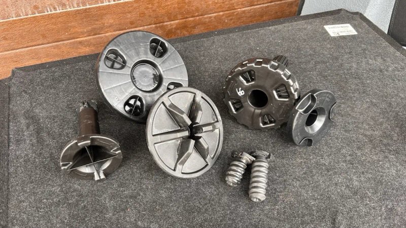 Кріплення запасного колеса Mercedes w204,w205,w211,w212,w164,w166 — фото 2