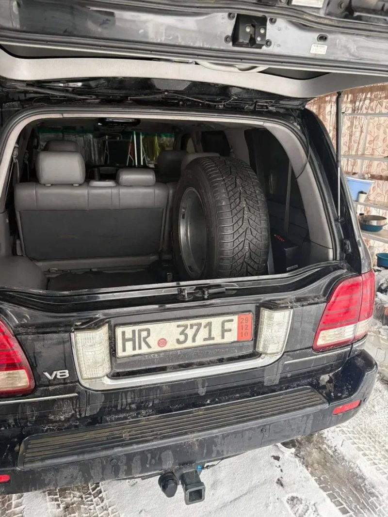 Кріплення запасного колеса Toyota Land Cruiser 100/200, Lexus LX470/LX570 — фото 4