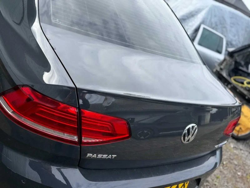 Кришка багажника VW Passat b8 Пассат б8, Седан, Код фарби : LI7F, в наявності — фото 2