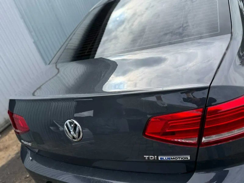 Кришка багажника VW Passat b8 Пассат б8, Седан, Код фарби : LI7F, в наявності — фото 3