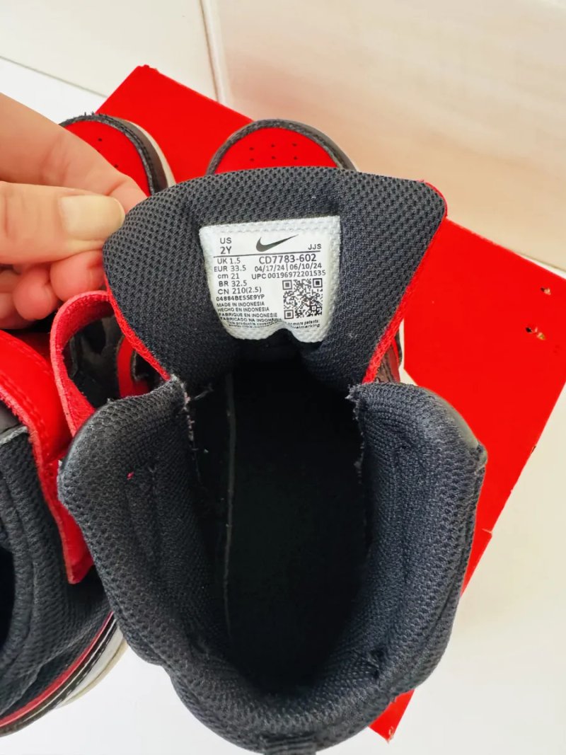 Кросівки Nike  Розмір 33,5 — фото 3