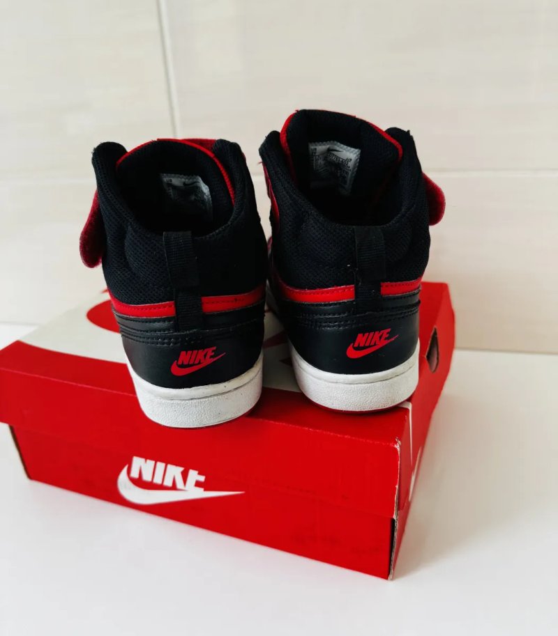 Кросівки Nike  Розмір 33,5 — фото 5