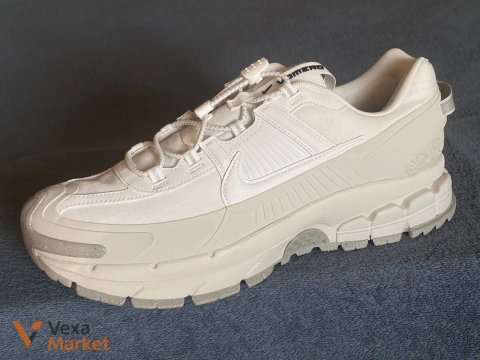 Кросівки Nike Zoom Roam білі