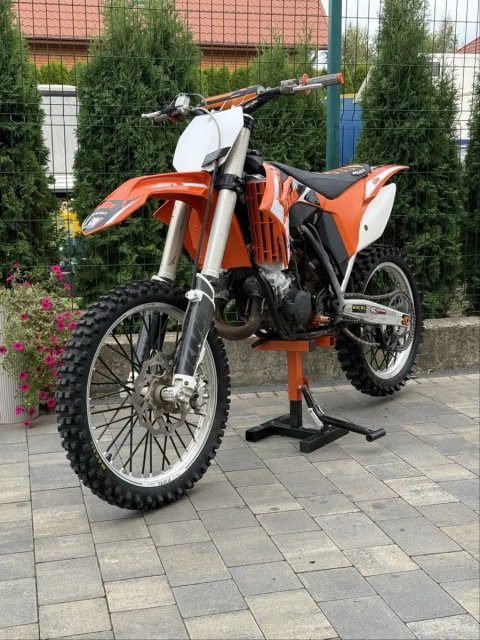 KTM 125