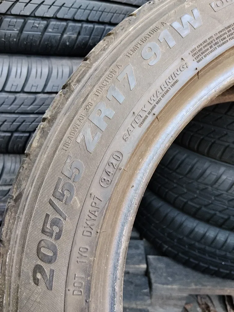 Kumho 205 55 r17 2шт шини літні б'у резина з Європи — фото 4