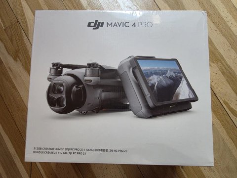 Квадрокоптер DJI Mavic 4 Pro 512GB Creator Combo (DJI RC Pro 2) (CP.MA.00000847.01) Повна комплектация сама остання