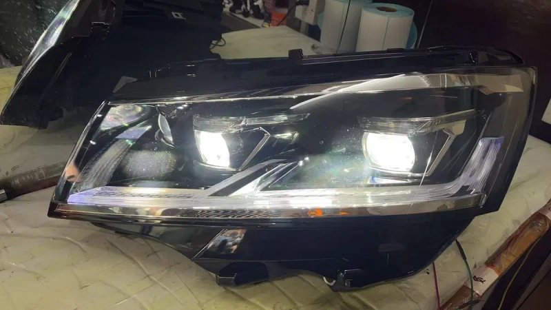 Led фари для VW Transporter T6.1 Multivan Caravelle — фото 3