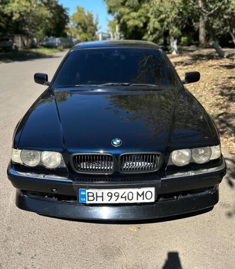 Легендарный BMWе38 7 Series