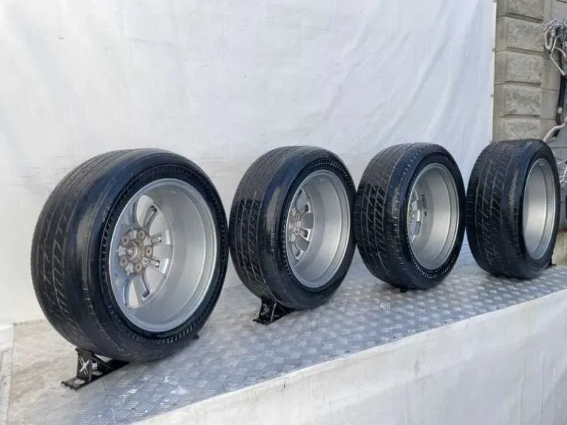 Легкосплавні диски Infiniti з гумою Bridgestone 225/55 R17 Розборка — фото 3