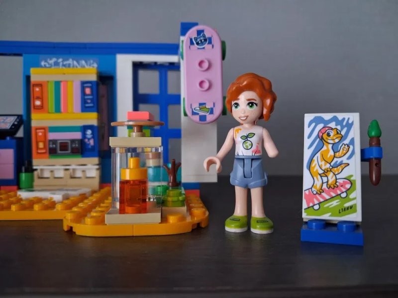 LEGO Friends Кімната Ліан (41739) — фото 3