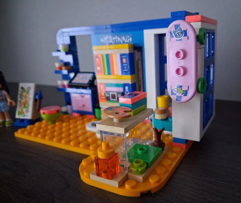 LEGO Friends Кімната Ліан (41739) — фото 4