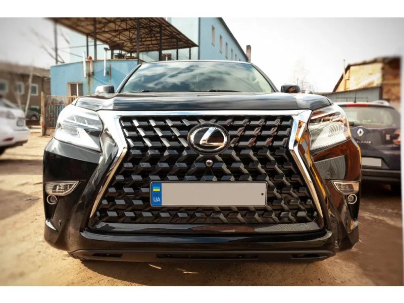 Lexus GX460 2013-2018 Комплект рестайлингу  в 2021 рік решітка та фари — фото 6