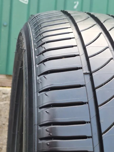 Літній MICHELIN 215 50 R17