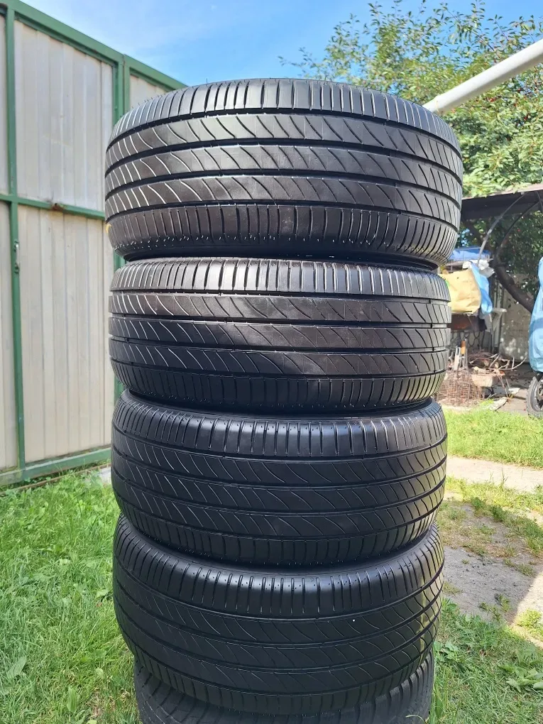 Літній MICHELIN  215 50 R17 — фото 3
