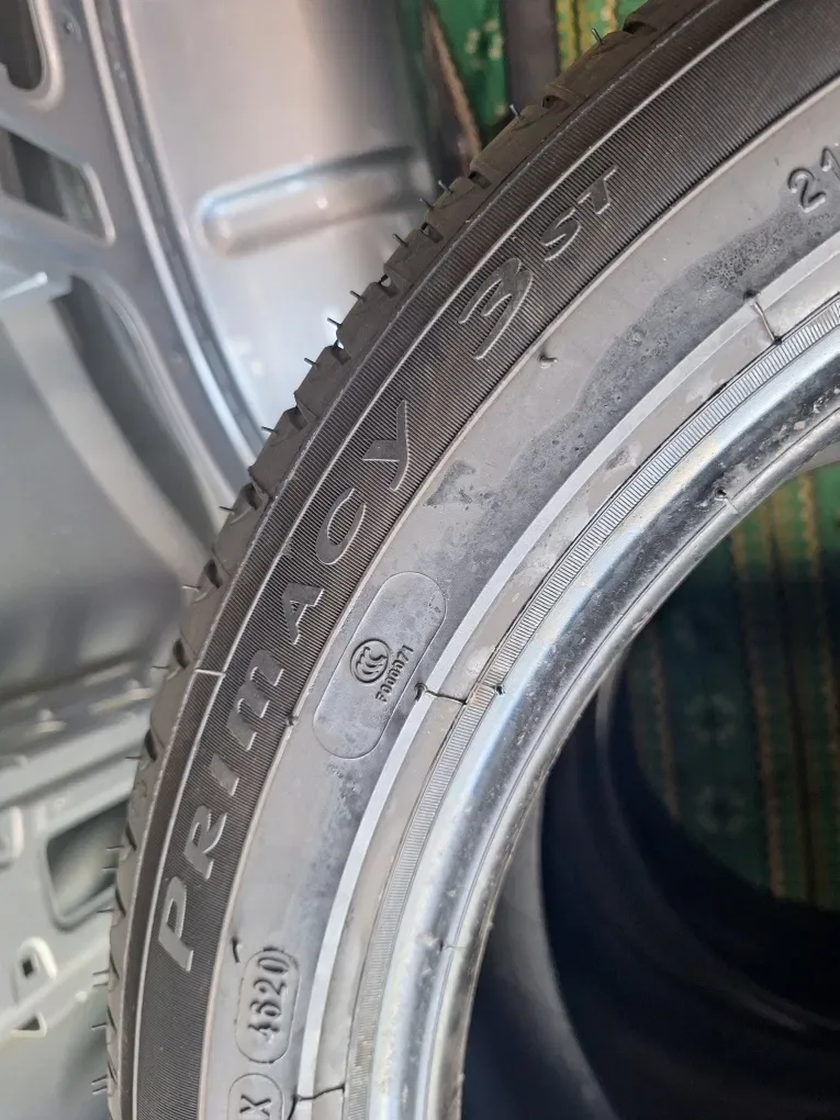 Літній MICHELIN  215 50 R17 — фото 5