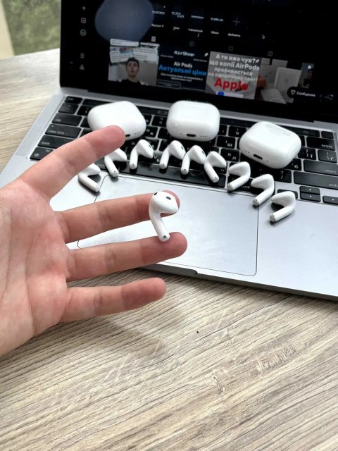 Магазин б/у Лівий AirPods 4 ANC A3056 A3059 A3055 A3057 Оригинал