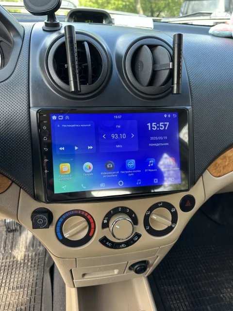Магнітола на андроїді для Chevrolet Aveo T250,  ЗАЗ Віда, автомагнитола  9 дюймів  CarPlay
