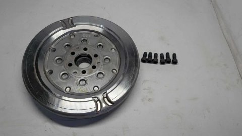 Маховик Volkswagen Passat B8 04E105266P 1.4 Гибрид Гібрид Коробка передач робот SCB Фольксваген Пассат Б8 Пасат Б8