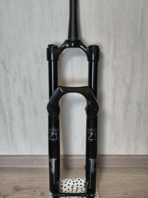 Marzocchi bomber z1 2027 року! Шток 18 см NEW вилка