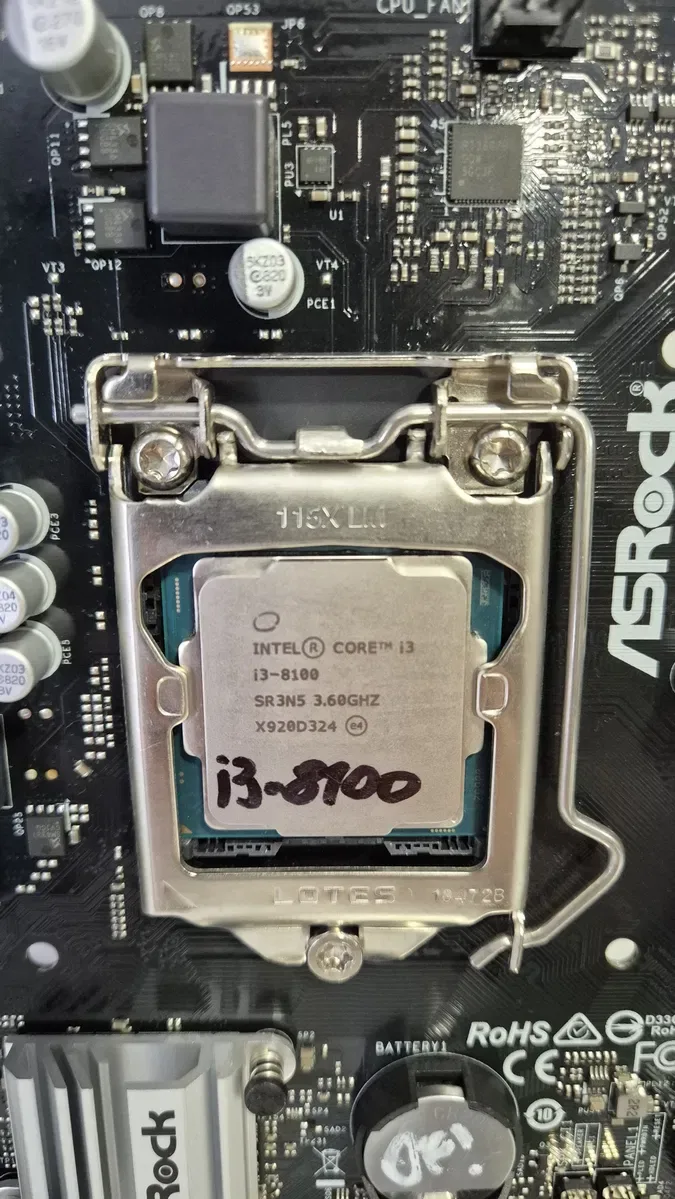 Материнська плата Asrock H310CM-DVS, процесор Intel core i3-8100, s1151v2 — фото 3