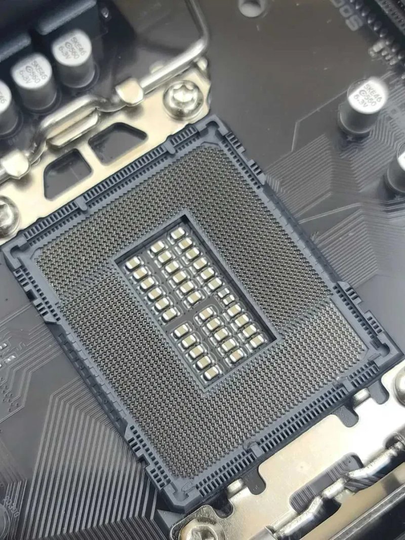Материнська плата Gigabyte B760 GAMING X DDR4 GEN5 (s1700, Intel B760, PCI-Ex16) — фото 2