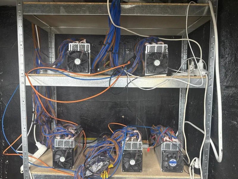 Майнер Antminer A3, blake2b Knot. Нові! — фото 7