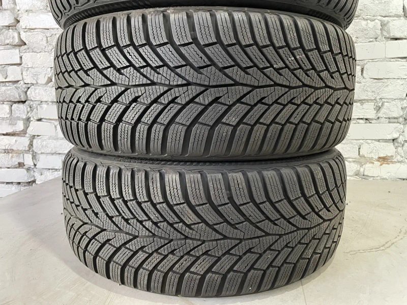 Майже нові зимові шини CONTINENTAL 225/45 R17 резина Р17 — фото 2