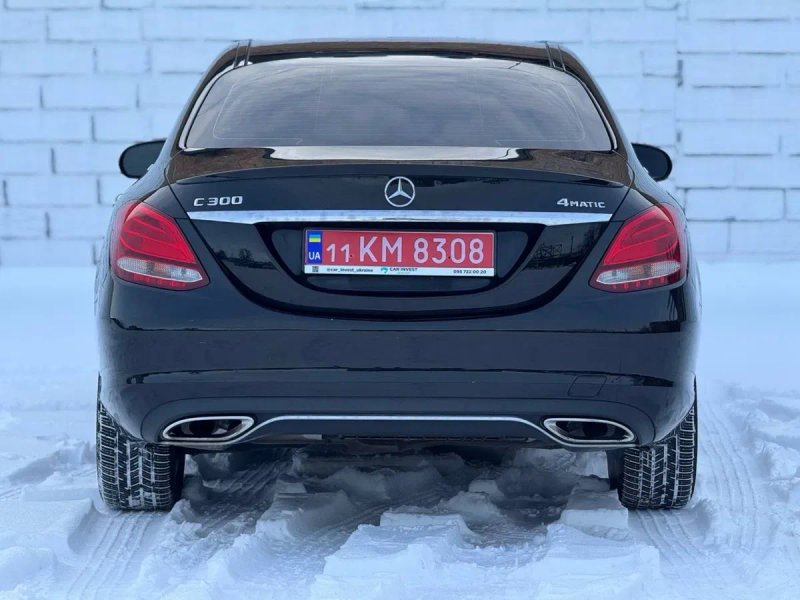 Mercedes Benz C300 — фото 6