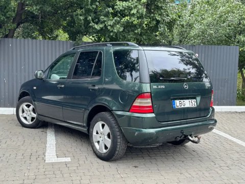 Mercedes-Benz ML / 2.7 TDI 4X4 Срочно 3650$