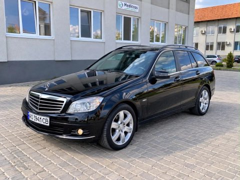 Mercedes-Benz W204 .2.2 Дизель 2010 рік