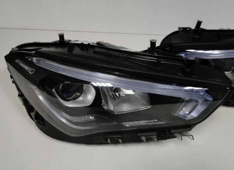 Mercedes CLA W118 X118 Фара Фари передні ліва права Led-hight perfomance EU — фото 2