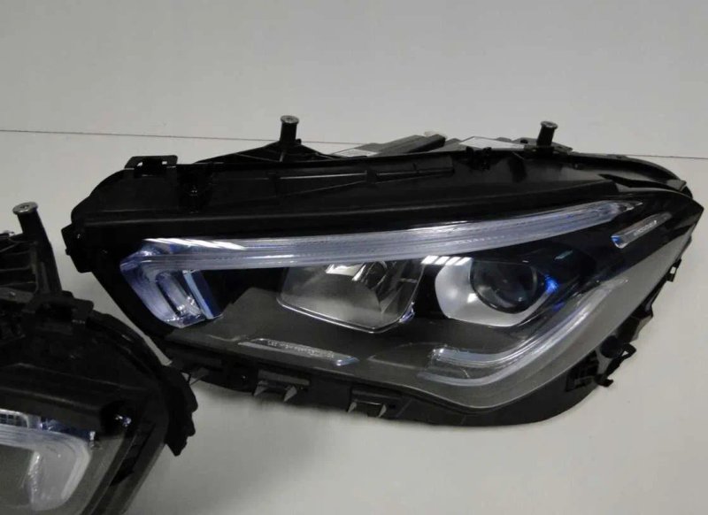 Mercedes CLA W118 X118 Фара Фари передні ліва права Led-hight perfomance EU — фото 3