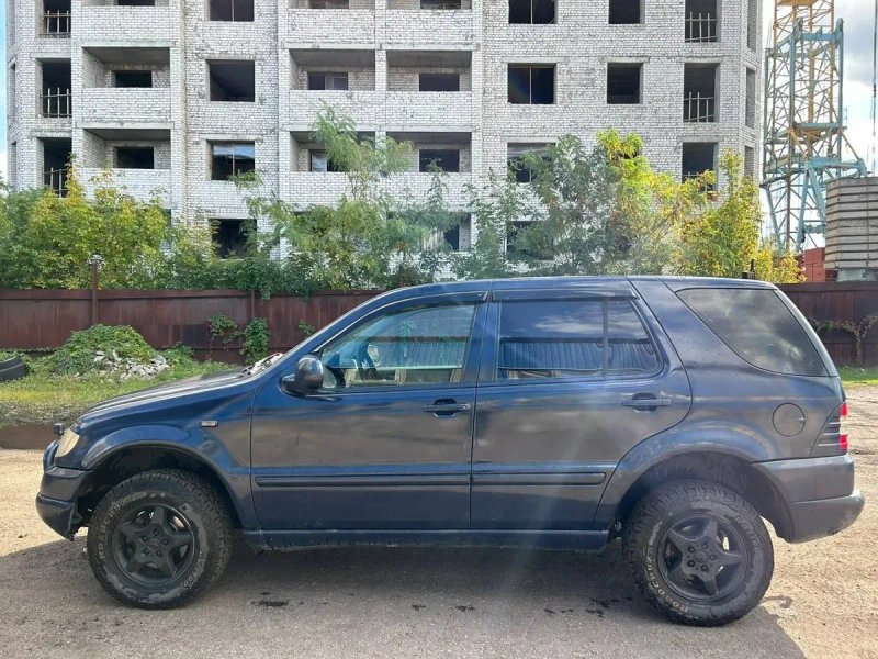 Mercedes ML 163( Мерседс Мл) 2003 рік 2,3 Г/б Механіка Повний привід Гарний Джип — фото 4