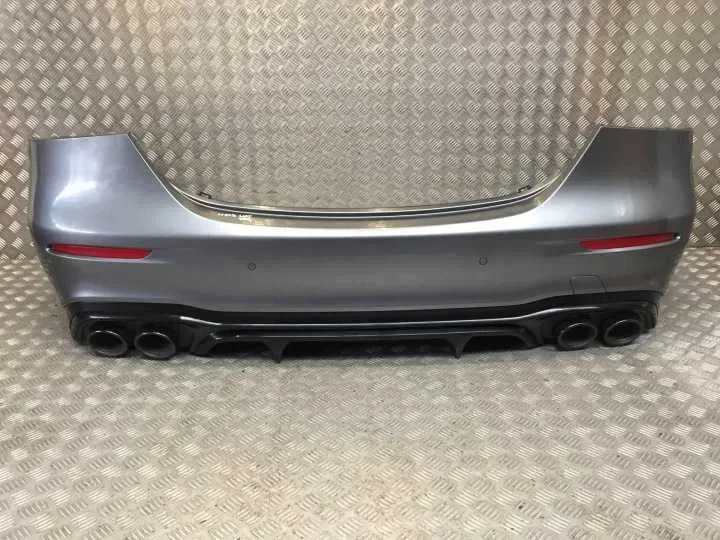 Mercedes W213 Задній бампер в КОЛІР AMG 149, 040, 799 разборка мерседес 213 седан — фото 3