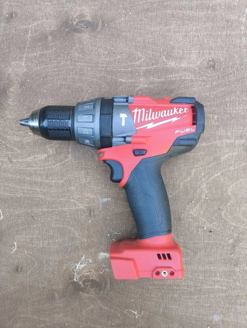 Milwaukee 2604-20 ударний без щітковий