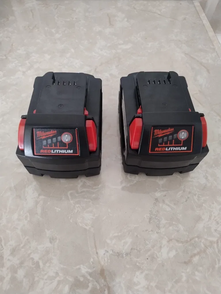 Milwaukee M18 RED LITHIUM 5.0 акб,батарея ,акумулятор нова — фото 2