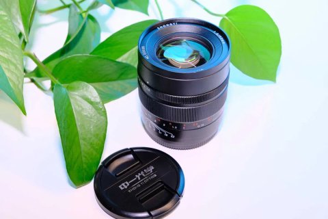 Mitakon Speedmaster 80mm f1.6 (Fujifilm GFX) та інші середньоформатні обʼєктиви