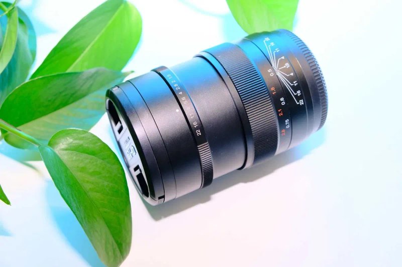 Mitakon Speedmaster 80mm f1.6 (Fujifilm GFX) та інші середньоформатні обʼєктиви — фото 3