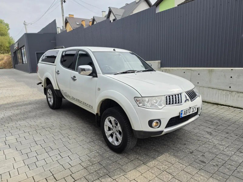 Mitsubishi L200 2012 рік Ідеал — фото 2