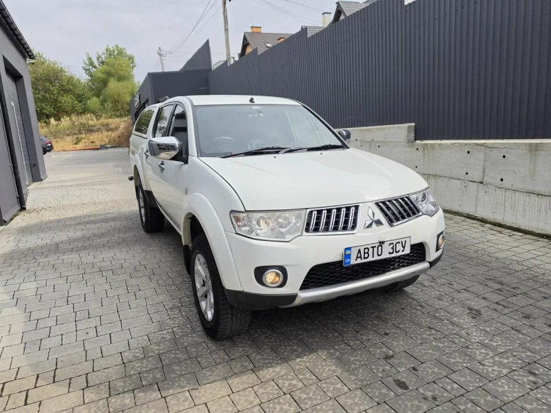 Mitsubishi L200 2012 рік Ідеал — фото 3