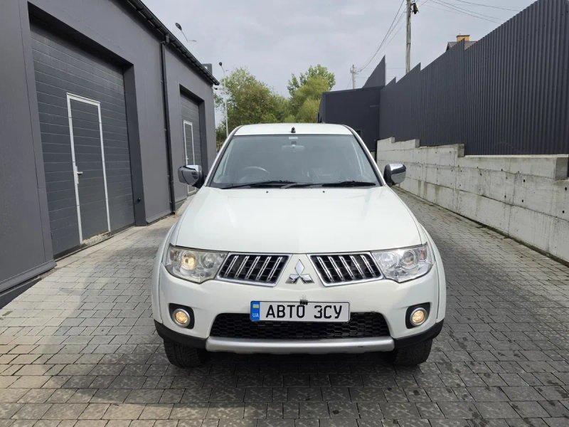 Mitsubishi L200 2012 рік Ідеал — фото 4
