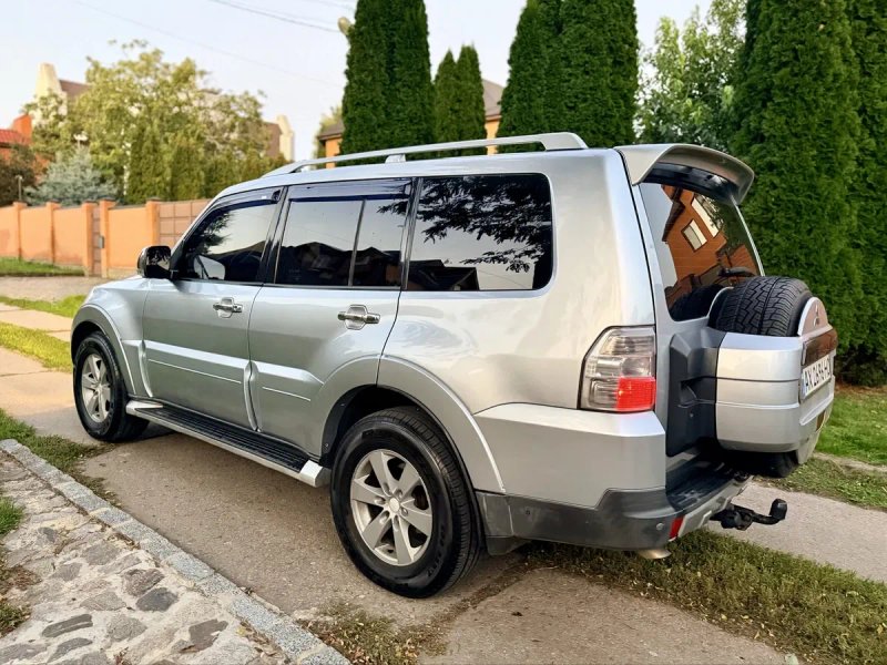 Mitsubishi Pajero 2007 3.0 GBO Avtomat — фото 5