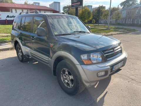 Mitsubishi Pajero Wagon3( Містубісі Паджеро вагон 3) 2004 рік 3,2 Дизель Механіка повний привід 4Х4 Гарний Джип