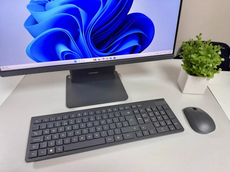 Моноблок Lenovo IdeaCentre 3 24ARR9 / Ryzen 5 7535HS / 16GB RAM / SSD 512GB / 24” FHD IPS — фото 2