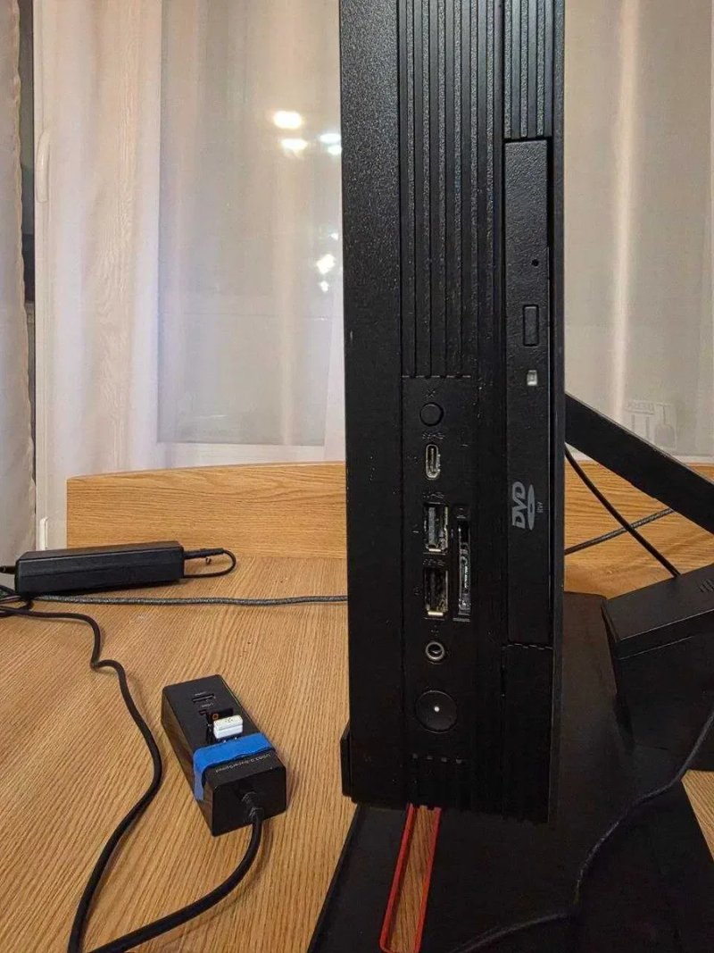 Моноблок Lenovo ThinkCentre M70A: i5 10400 / 12Gb DDR4 / SSD / HDD — фото 3