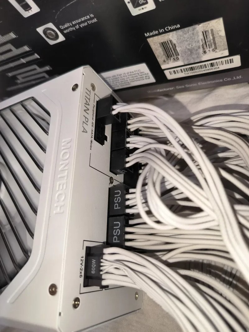 Montech Titan PLA 1000W White (80 Plus Platinum, ATX 3.1, PCIe 5.1) Блок живлення — фото 7
